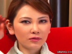 Sextractive Japanese milf Kirei Hayakawa receives a zealous massage